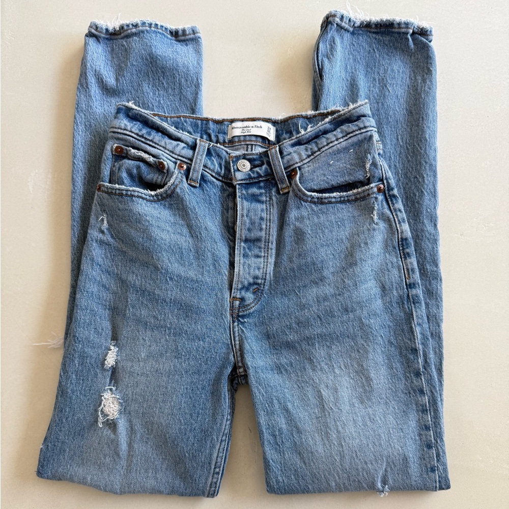 Abercrombie Distressed Dad High Rise Jeans 24